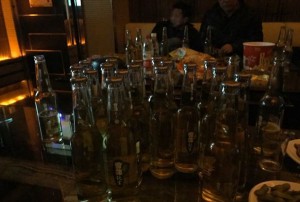 雨天招聘司机文案（雨幕下的驾驶机遇：诚聘资深司机）