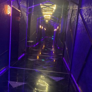 杭州哪家夜总会招聘女服务生,做夜场做高端还是中端好