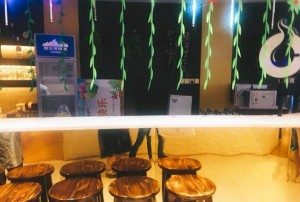 上海奉贤区海湾镇附近夜场招聘包厢陪唱,招聘微信多少