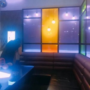 上海给小费多的夜总会ktv招聘商务礼仪,薪资待遇包括基本工资外还有其他福利吗？