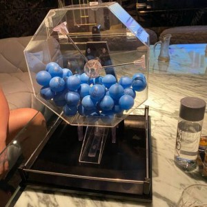 上海浦东新区惠南镇附近酒吧招聘包厢服务员,招聘微信多少