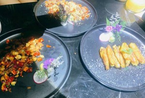 上海普陀区附近ktv招聘商务礼仪,过年放假吗？