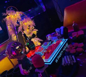 杭州拱墅区半山街道附近酒吧招聘女服务生,有哪些工作岗位