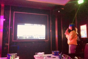 杭州上城区望江街道附近ktv招聘商务接待,全职上班收入多少