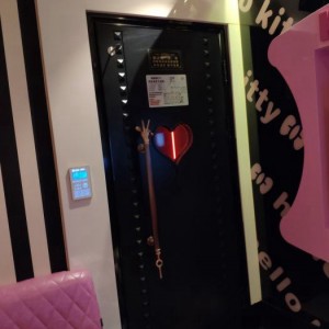 上海顶级夜总会ktv招聘包厢气氛组,需要统一穿工装吗_