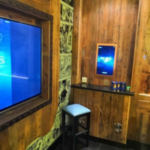 上海静安区江宁路街道附近ktv招聘现场DJ,工作好做吗？