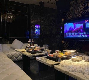 上海有小费拿的夜总会ktv招聘商务接待,招聘微信多少