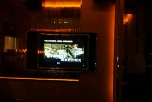 杭州日薪高的ktv招聘女服务员,安排住宿吗