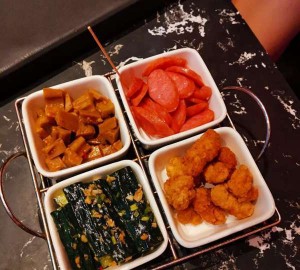 上海小费多的酒吧招聘包厢管家,怎么化妆能让客户点你的台