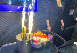 上海上班轻松的酒吧ktv招聘包厢气氛组,夜场如何吸引客人选你？