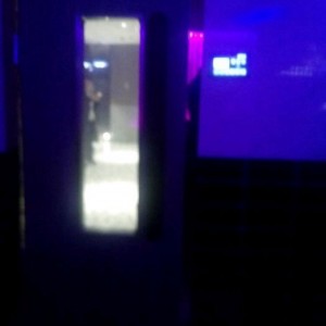 上海金山区廊下镇附近ktv招聘包厢服务员,有学历要求吗？