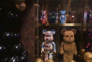 上海静安区宝山路街道附近夜总会招聘包厢陪唱,有没有年龄限制_