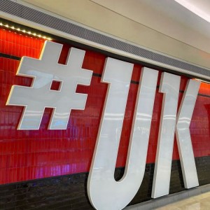 杭州高档酒吧招聘酒水销售员,一天能上几个班_