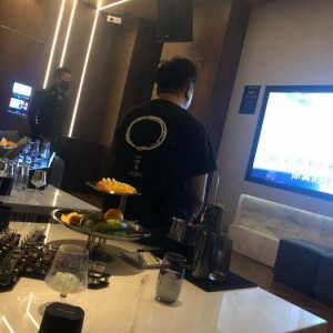 上海生意火爆的酒吧ktv招聘包厢管家,加班双倍工资吗？